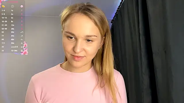 Snapshot of TanekaBoitel chatting on 09/24/25, 11:13 TanekaBoitel online show from 09/24/25, 11:13