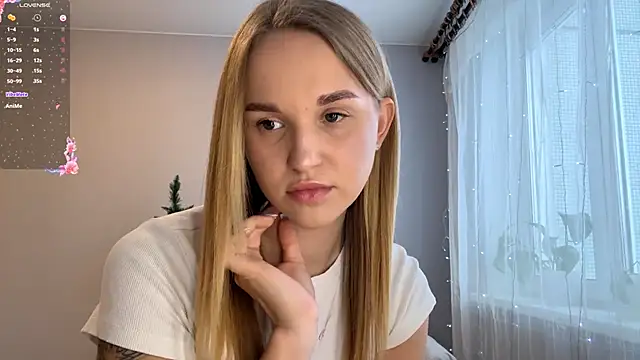 TanekaBoitel online show from 01/12/26, 12:32