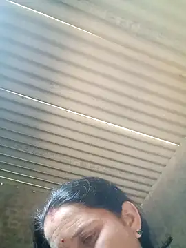 M-Kajal456 online show from 10/17/25, 07:55