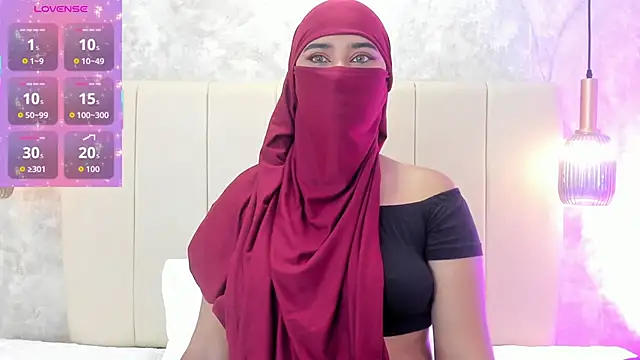 Snapshot of Daksha_a chatting on 10/22/25, 06:51 Daksha a online show from 10/22/25, 06:51