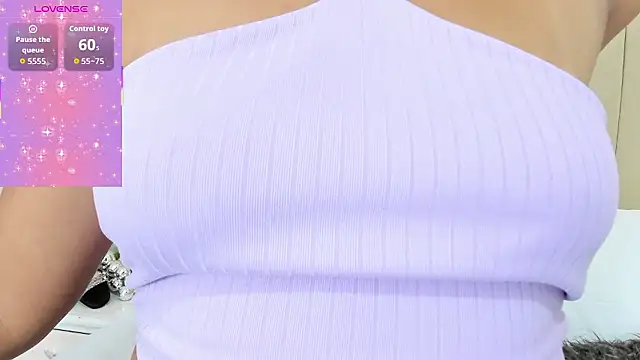 Snapshot of Daksha_a chatting on 01/13/26, 06:35 Daksha a online show from 01/13/26, 06:35