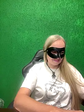 B i r d i e online show from 09/26/25, 11:14