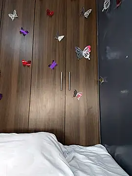 sahara1  online show from 11/14/25, 11:42