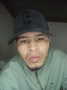 Snapshot of curvahot chatting on 03/25/26, 04:13 curvahot online show from 03/25/26, 04:13