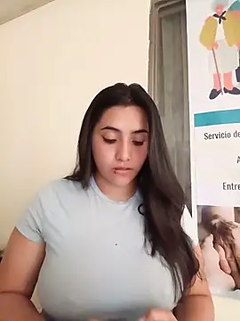 Snapshot of ANDREA-10_ chatting on 06/03/26, 02:33 ANDREA-10 online show from 06/03/26, 02:33