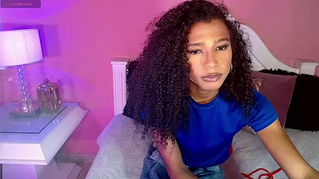  IsabellaRousse online show from 10/02/25, 06:48