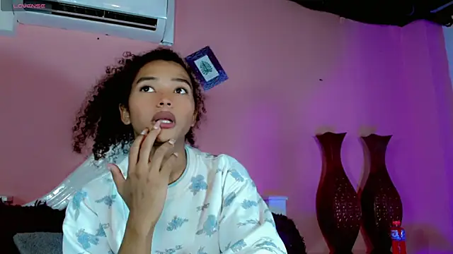  IsabellaRousse online show from 11/09/25, 07:34