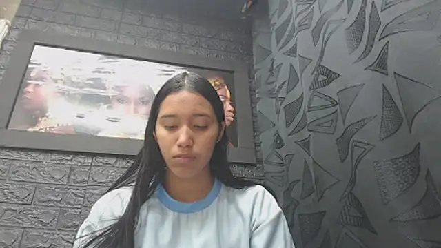 Snapshot of Lil_Rose2006 chatting on 02/24/26, 12:36 Lil Rose2006 online show from 02/24/26, 12:36