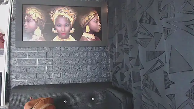 Snapshot of Lil_Rose2006 chatting on 02/27/26, 01:33 Lil Rose2006 online show from 02/27/26, 01:33