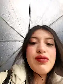 Snapshot of SALOME-28_ chatting on 03/18/26, 01:47 SALOME-28 online show from 03/18/26, 01:47