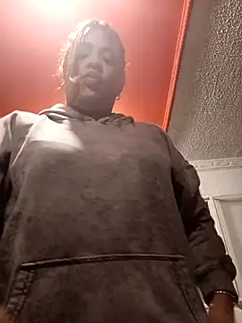 Aria hebe  online show from 04/14/26, 10:43