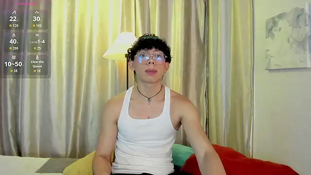Snapshot of liam_twiink chatting on 04/30/26, 07:31 liam twiink online show from 04/30/26, 07:31