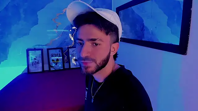 bastian12   online show from 10/03/25, 04:31
