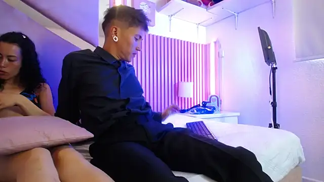 oblivionlove online show from 09/23/25, 08:23