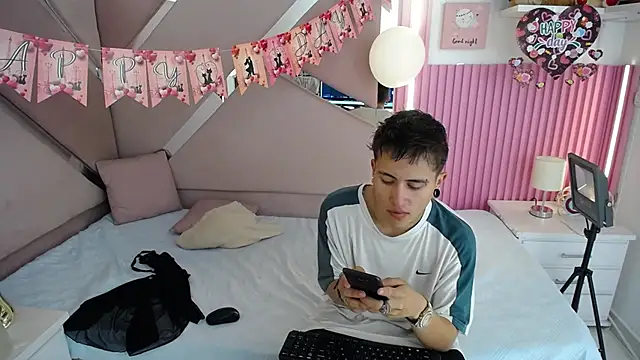 oblivionlove online show from 02/16/26, 12:45