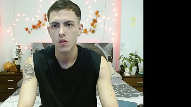 Dejavu11 online show from 10/11/25, 04:01