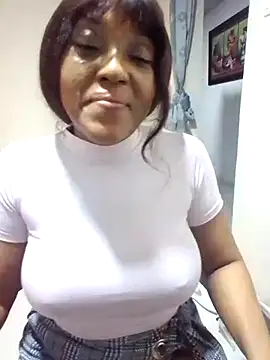 Snapshot of SONDRADAYAN chatting on 09/29/25, 12:16 SONDRADAYAN online show from 09/29/25, 12:16