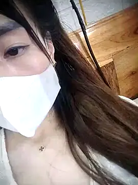 zuzuuLy online show from 11/08/25, 09:09