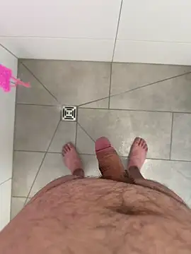 Snapshot of Felix839 chatting on 10/18/25, 01:01 Felix839 online show from 10/18/25, 01:01