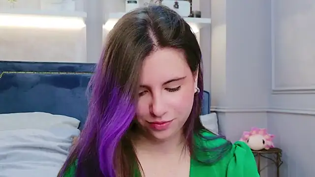 Akira Halls online show from 11/06/25, 08:54