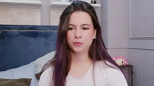 Akira Halls online show from 11/08/25, 08:40