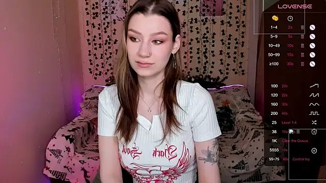 LinaBlossom  online show from 12/22/25, 08:22