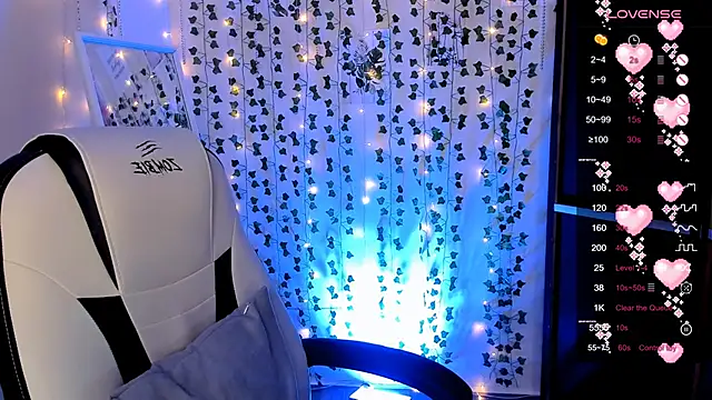 LinaBlossom  online show from 04/09/26, 06:19