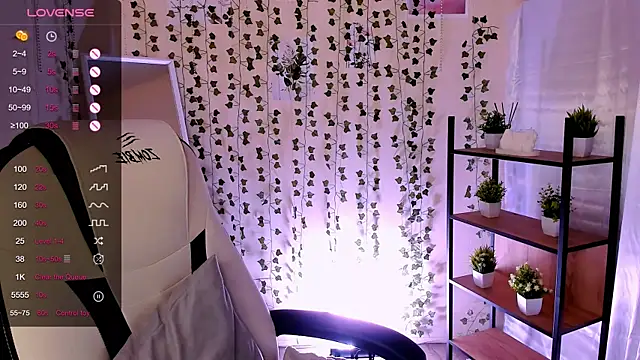 LinaBlossom  online show from 05/15/26, 05:14