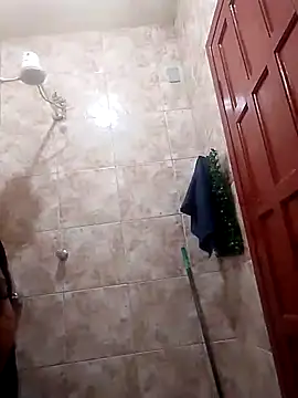 Crislove22 online show from 10/15/25, 05:35