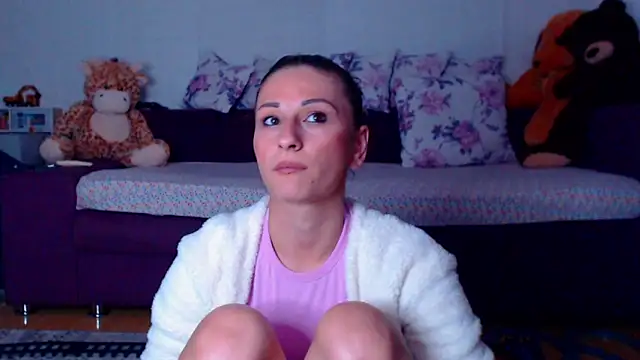 Snapshot of CassieSpell chatting on 05/03/26, 08:59 CassieSpell online show from 05/03/26, 08:59