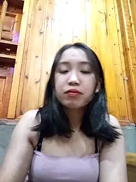 Snapshot of Suzuki_see chatting on 10/20/25, 11:32 Suzuki see online show from 10/20/25, 11:32