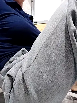 Mc chinese online show from 11/11/25, 05:51