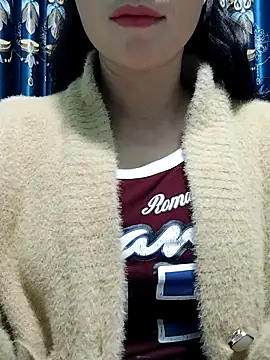 Mc chinese online show from 11/27/25, 12:07