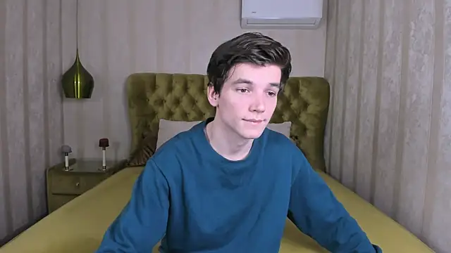 alfred joness online show from 09/23/25, 07:33