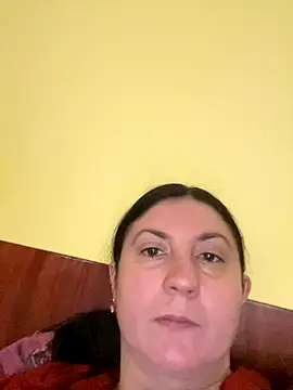Snapshot of oksana1990 chatting on 12/03/25, 07:38 oksana1990 online show from 12/03/25, 07:38