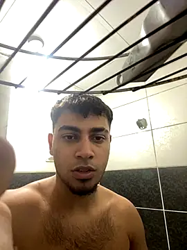 Snapshot of astoperaa chatting on 10/03/25, 04:26 astoperaa online show from 10/03/25, 04:26