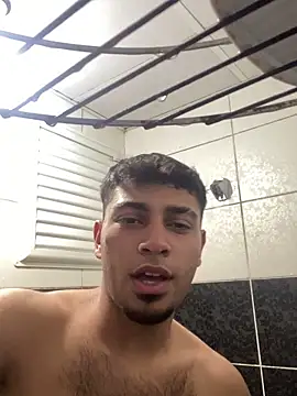 Snapshot of astoperaa chatting on 11/18/25, 07:51 astoperaa online show from 11/18/25, 07:51