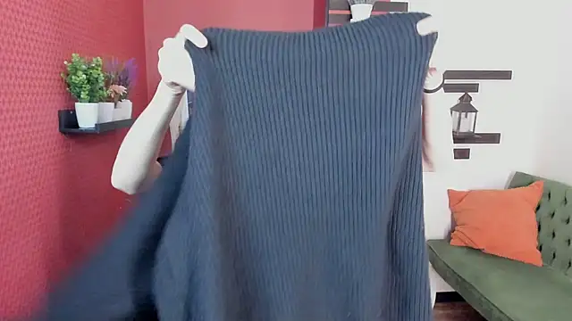 ChloeValentinee online show from 10/02/25, 10:44