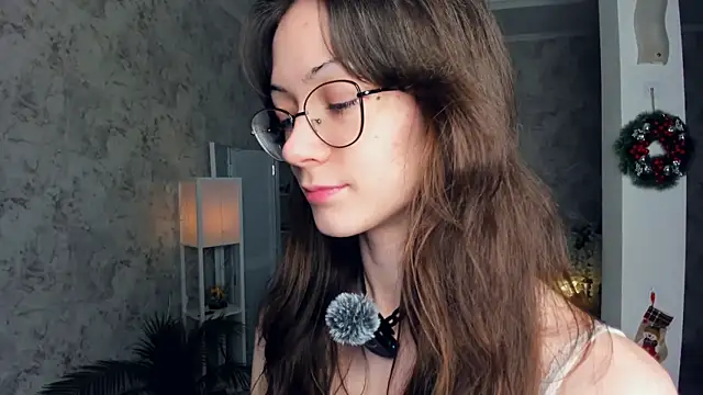 ReneeLippeatt online show from 12/21/25, 07:32