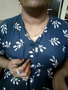 Snapshot of Nalini_telugu chatting on 09/21/25, 09:22 Nalini telugu online show from 09/21/25, 09:22