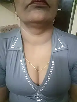 Snapshot of Nalini_telugu chatting on 10/09/25, 10:24 Nalini telugu online show from 10/09/25, 10:24