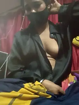 Snapshot of Mansi01 chatting on 10/07/25, 07:55 Mansi01 online show from 10/07/25, 07:55