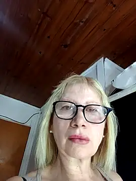 Snapshot of beautifulsexy69_2023 chatting on 09/27/25, 07:41 beautifulsexy69 2023 online show from 09/27/25, 07:41