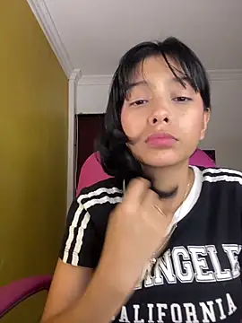 xoxo milk online show from 12/15/25, 07:18