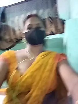 Snapshot of School_medam chatting on 09/27/25, 05:01 School medam online show from 09/27/25, 05:01