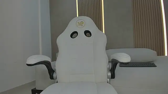 emily kovac online show from 03/24/26, 10:53