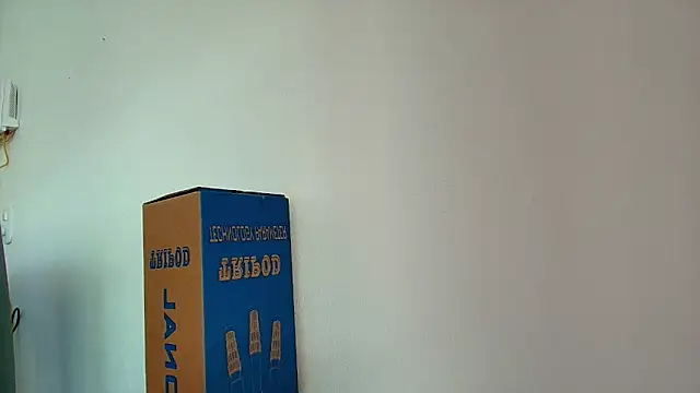 Julieta Rose19 online show from 10/18/25, 05:14