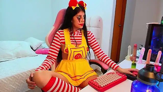 Julieta Rose19 online show from 11/01/25, 04:03