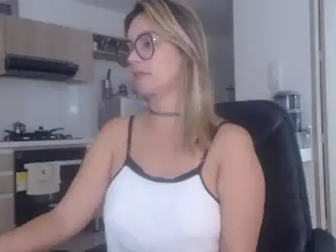 LovePaula online show from 02/20/25, 12:15