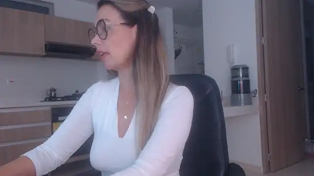 LovePaula online show from 02/03/26, 10:09